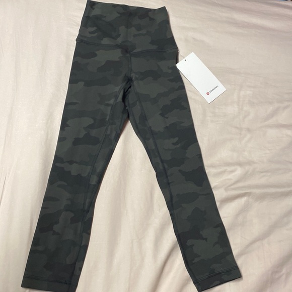 Lululemon align high rise crop 21” leggings - Picture 1 of 4